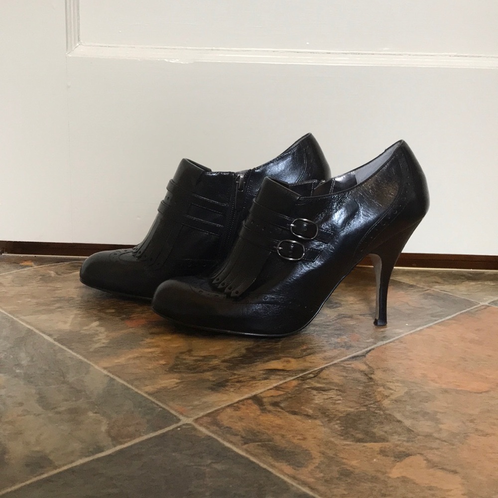 SOLD* Classy Black Booties